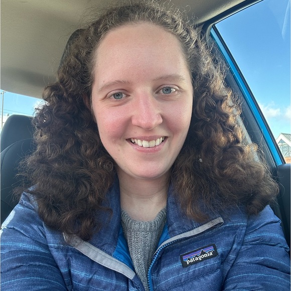 Meet your Posher, Samantha! - Picture 1 of 12